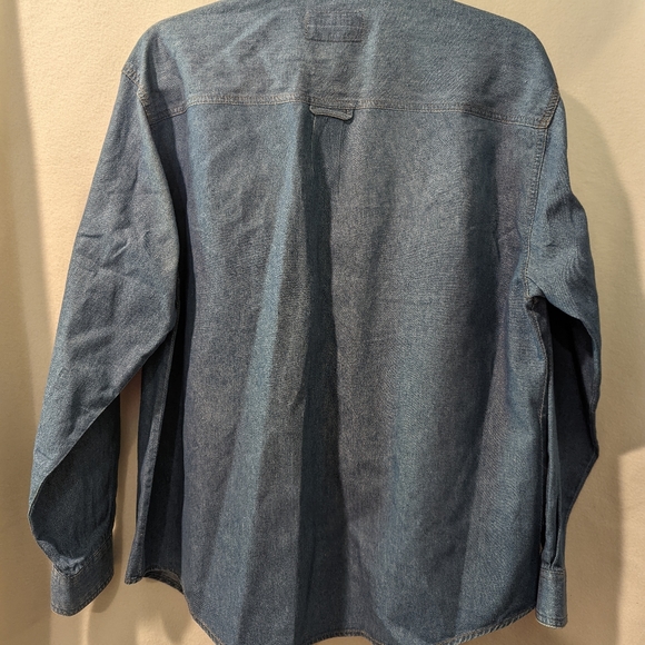 Andrew's Jeans brand denim long sleeves button down top. - Picture 7 of 9